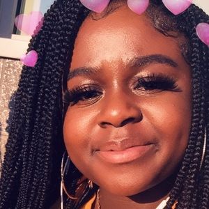 Meet your Posher, Keren